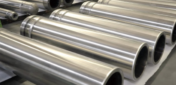 中缸寬光斑激光熔覆